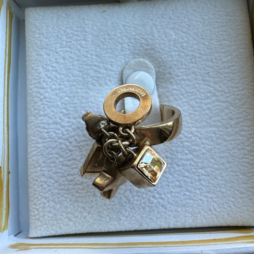 Versace ring - Picture 3 of 7